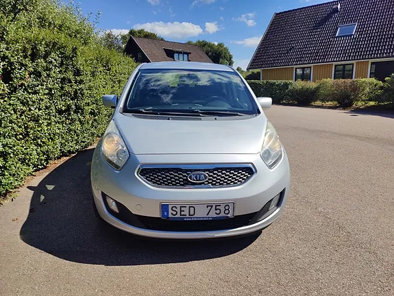 Kia Venga 2011 photo 3