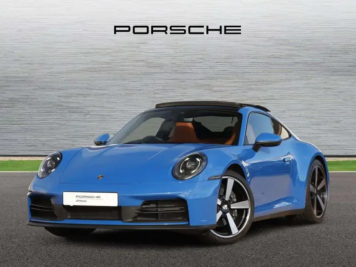 Porsche 911 2025 photo 2
