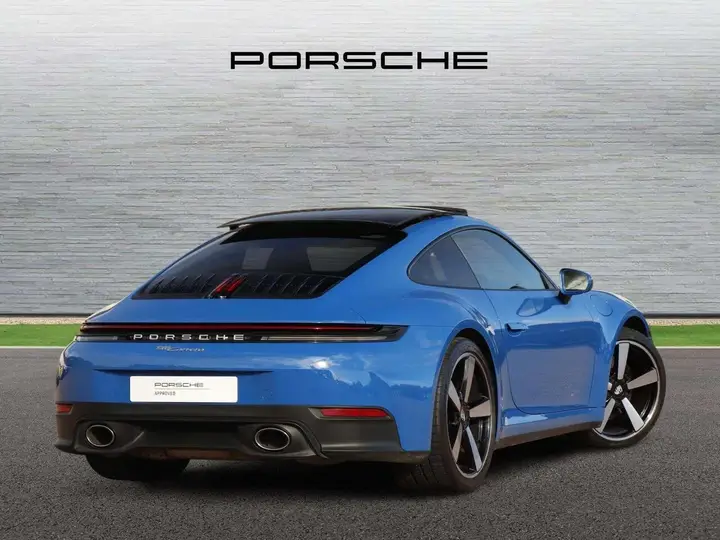 Porsche 911 2025 photo 3