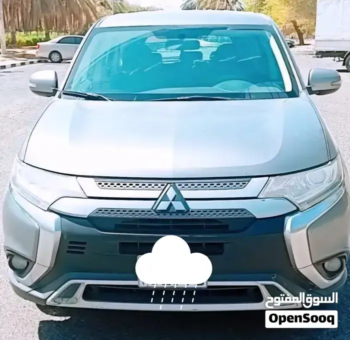 Mitsubishi Outlander 2018 photo 4