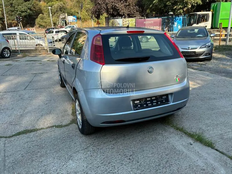 Fiat Grande Punto 2007 photo 5