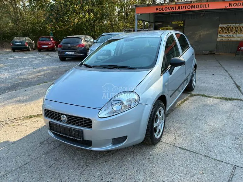 Fiat Grande Punto 2007 photo 2