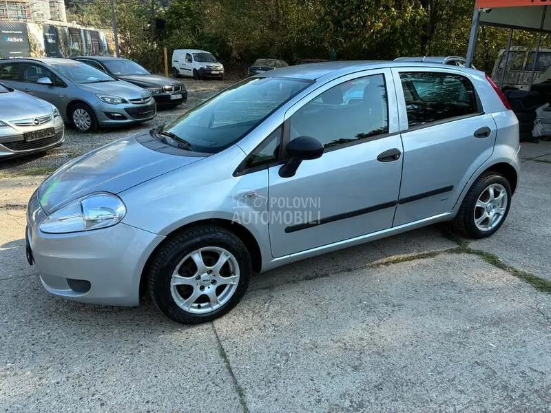Fiat Grande Punto 2007 photo 3
