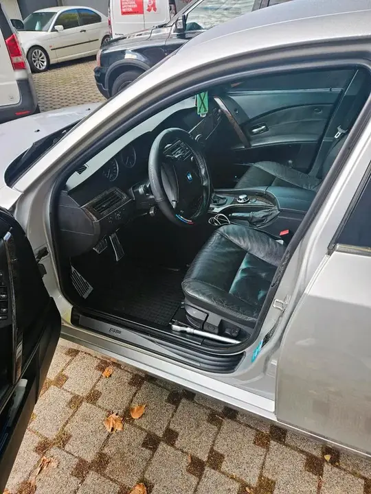 BMW E60
