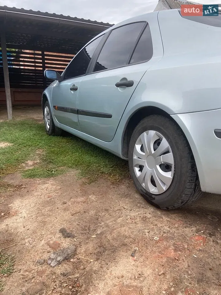 Renault Laguna 2002 photo 2