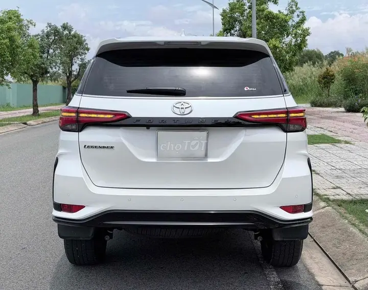 Toyota 4 Runner 2025 photo 4