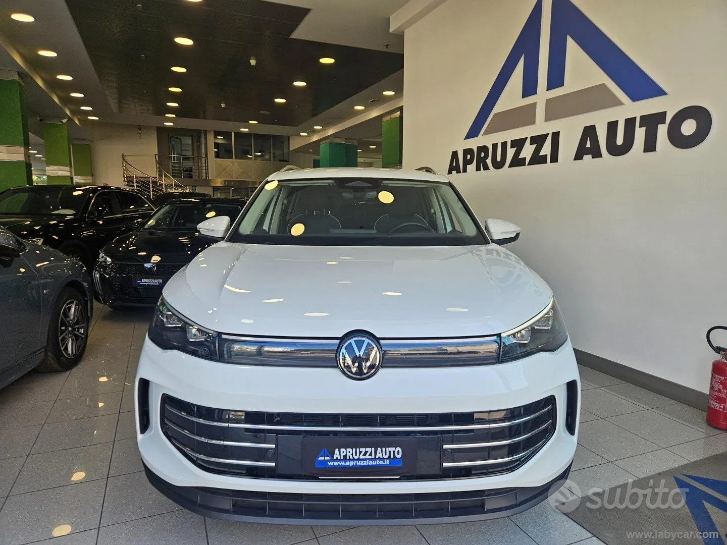Volkswagen Tiguan 2024 photo 2