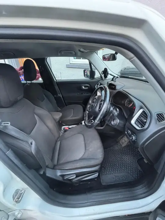 Jeep Renegade 2016 photo 4