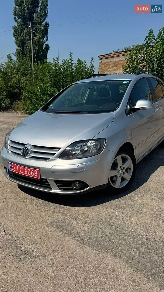 Volkswagen Golf Plus 2008 photo 2