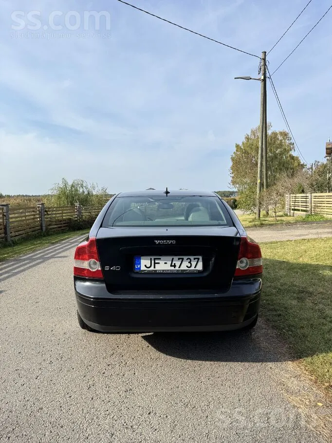 Volvo S40 2004 photo 5