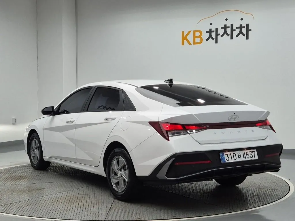 Hyundai Avante 2024 photo 2