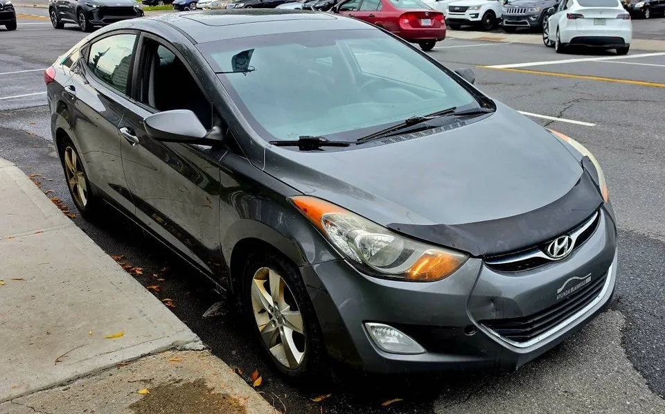 Hyundai Elantra 2013 photo 3