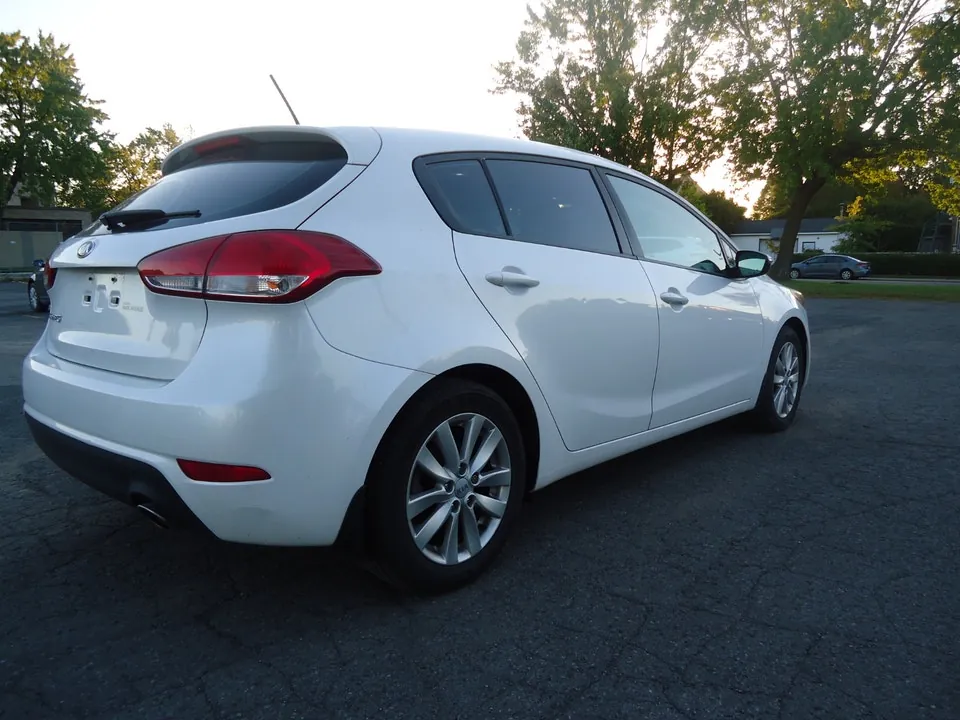 Kia Forte 2016 photo 5