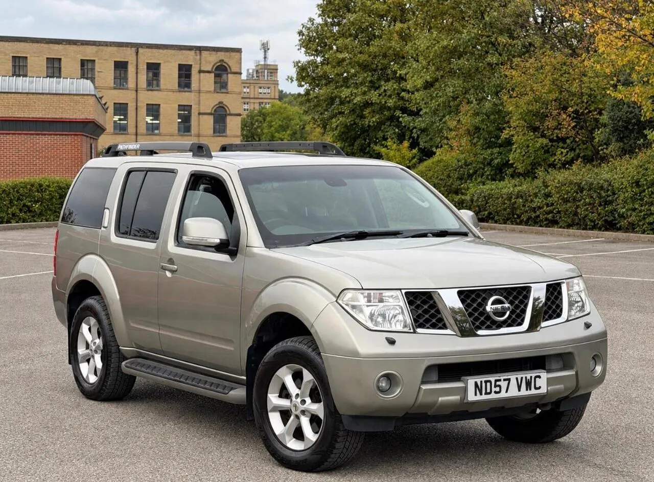 Nissan Pathfinder 2007 photo 2