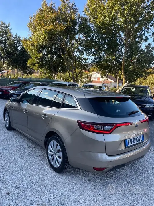 Renault Megane 2019 photo 5