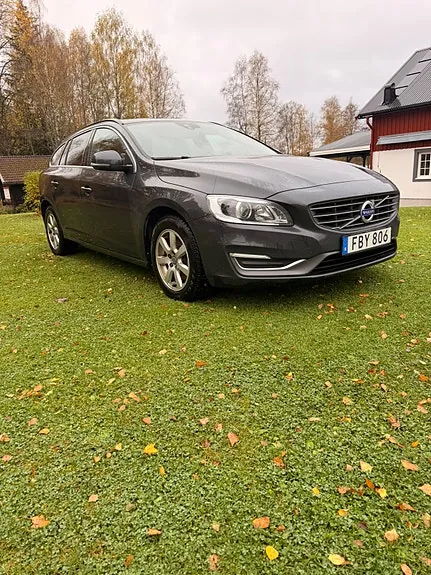 Volvo V60 2015 photo 4