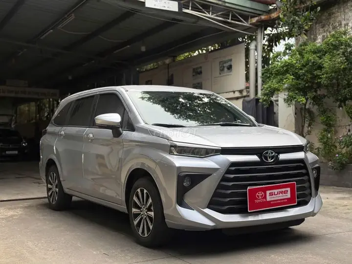 Toyota Avanza Premio 2025 photo 3