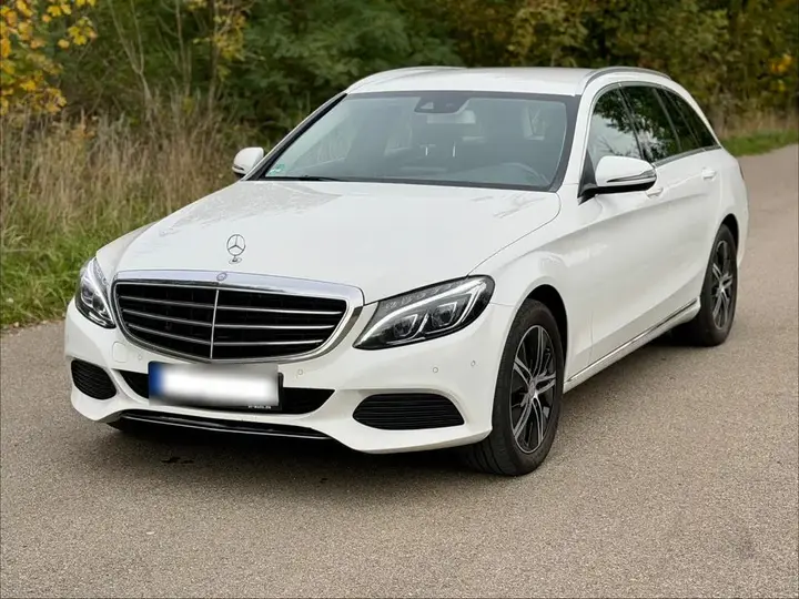 Mercedes-Benz C220D
