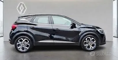 Renault Captur 2023 photo 2
