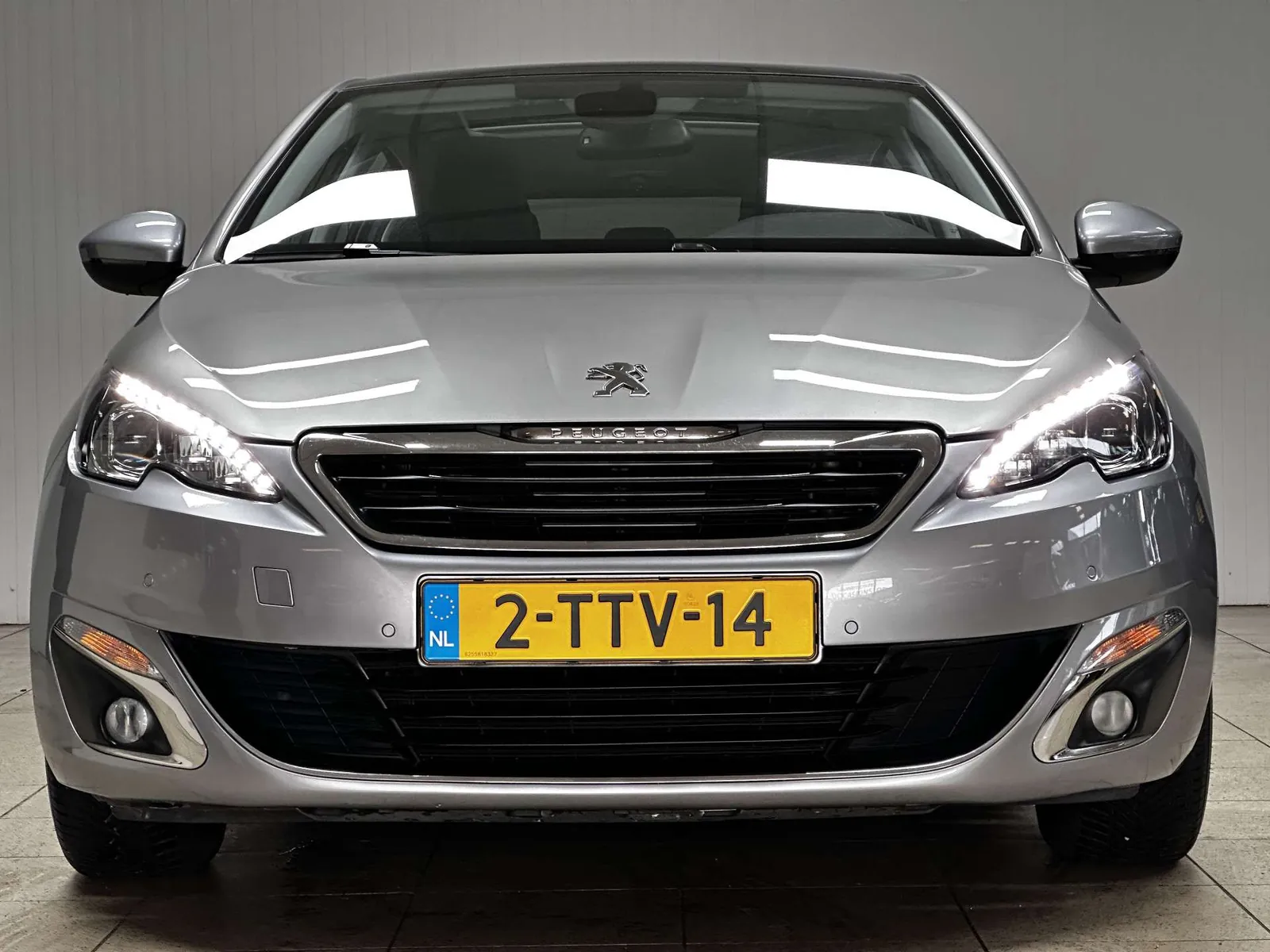 Peugeot 308 2014 photo 2
