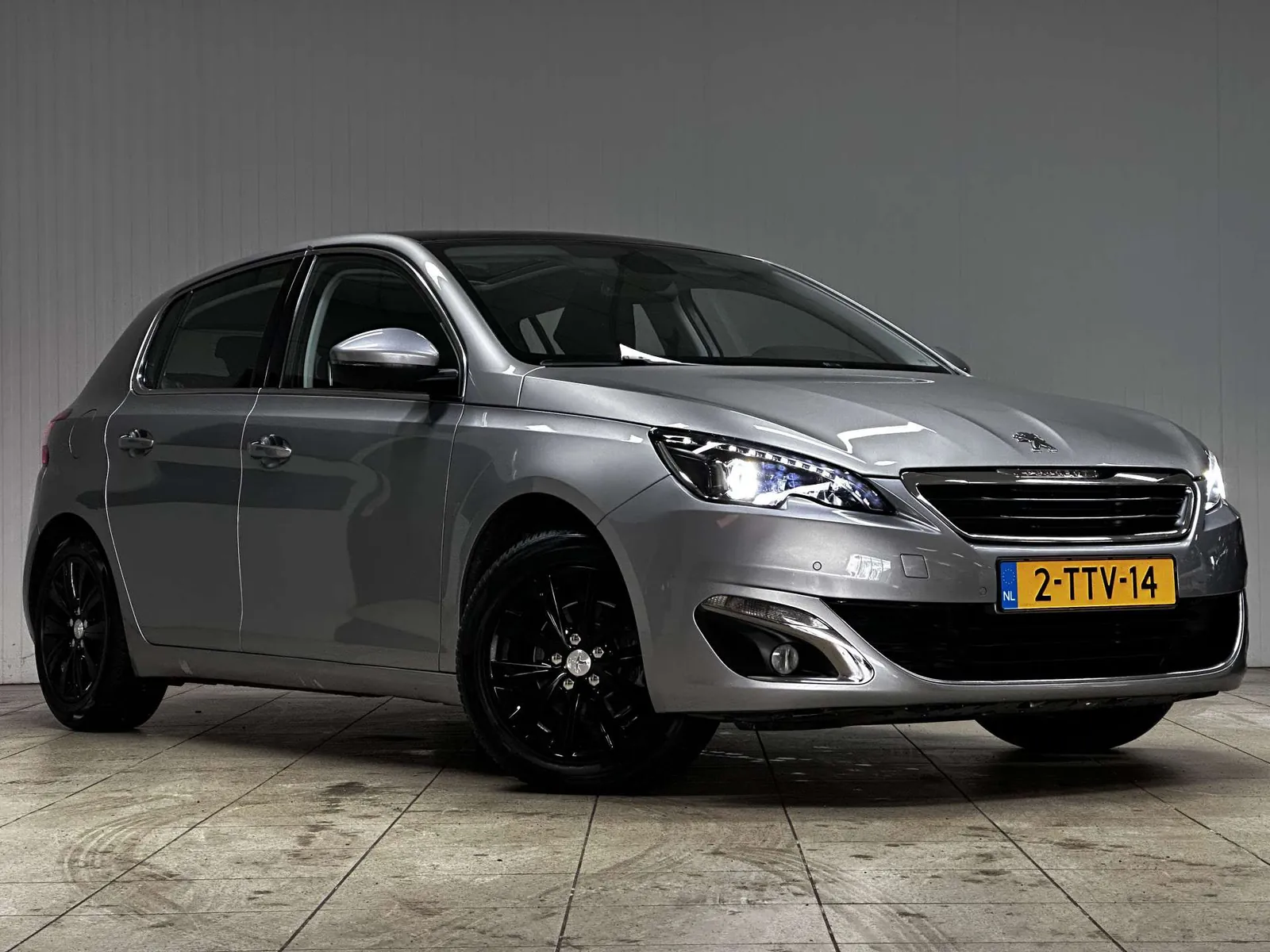 Peugeot 308 2014 photo 3