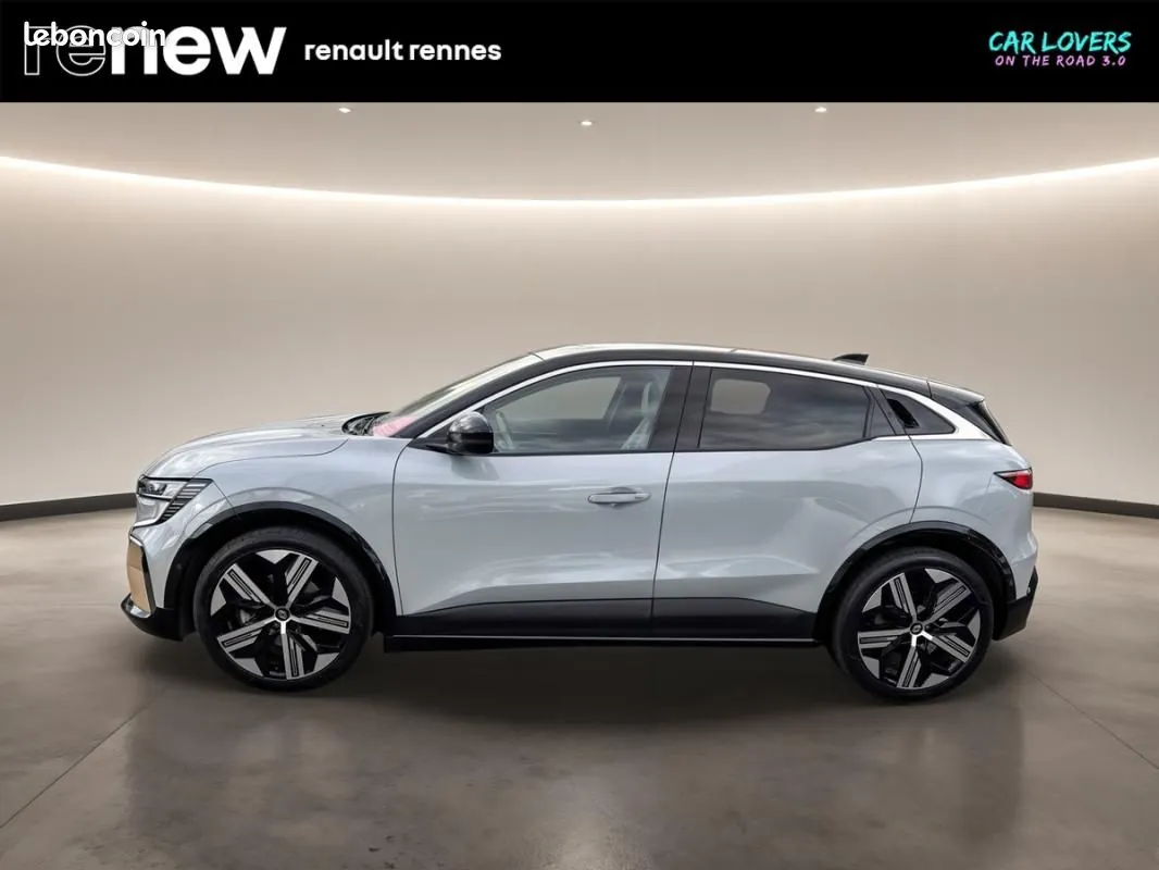 Renault Megane 2022 photo 2