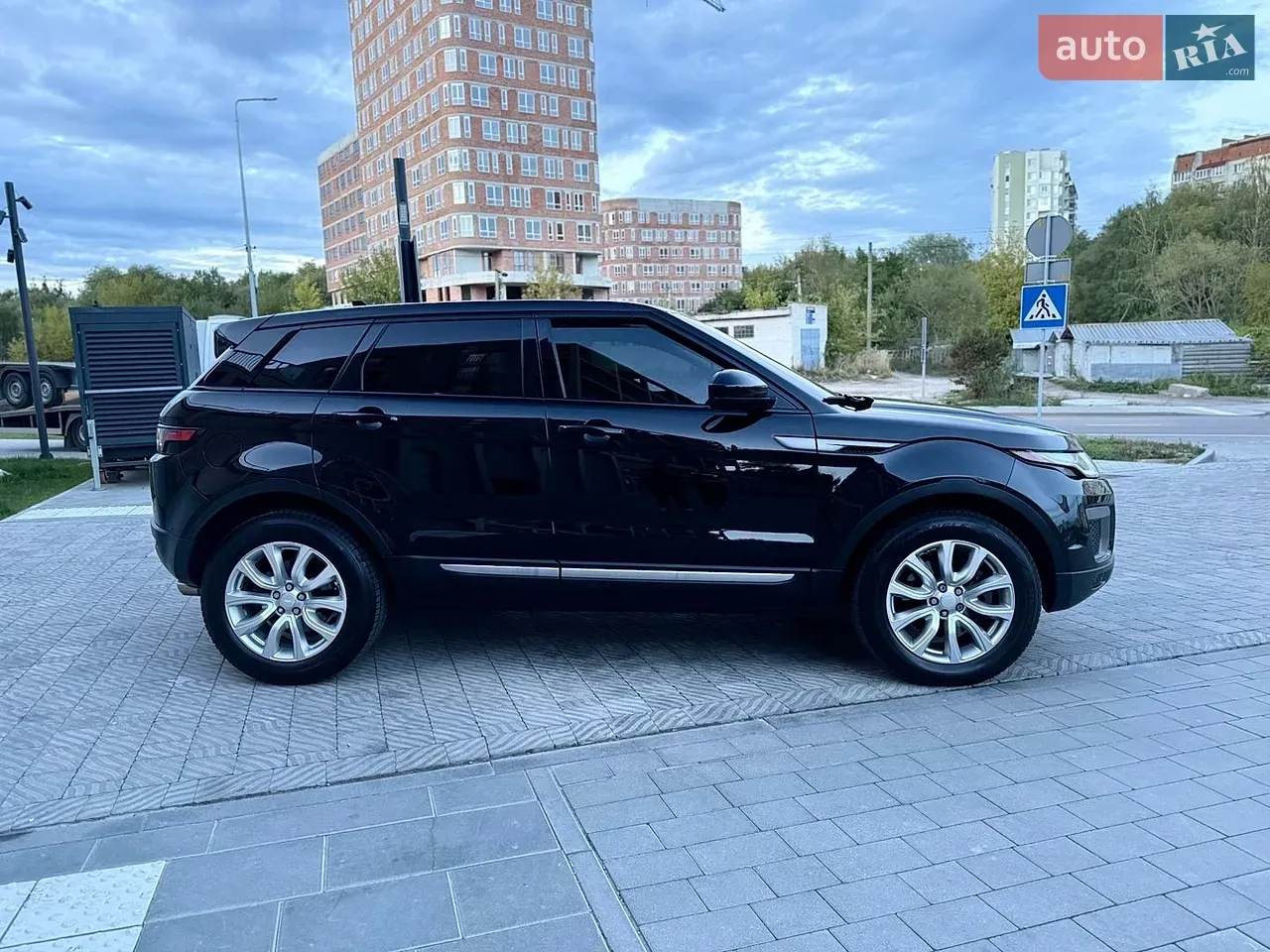 Land Rover Range Rover Evoque 2015 photo 4
