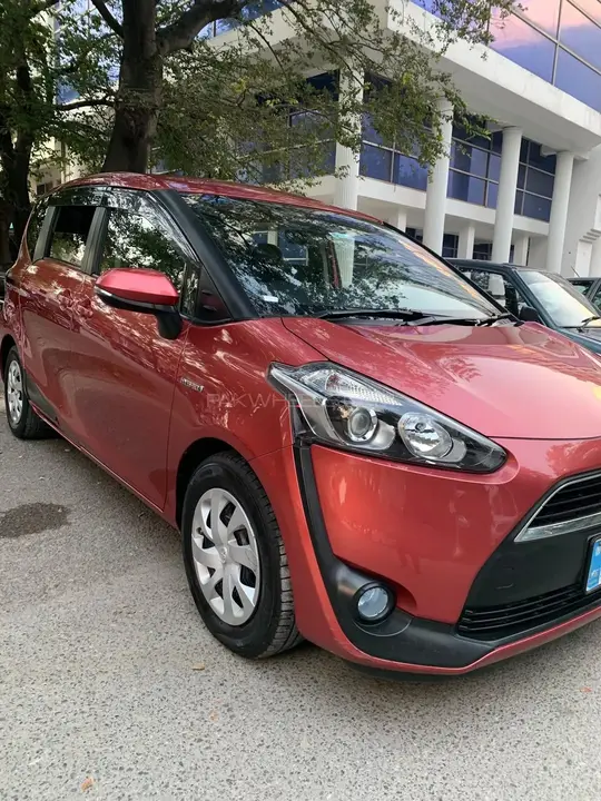 Toyota Sienta