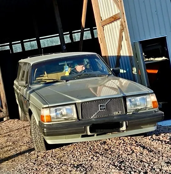Volvo 245