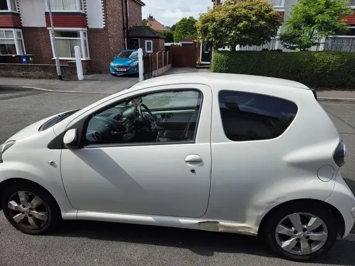 Toyota Aygo 2012 photo 5