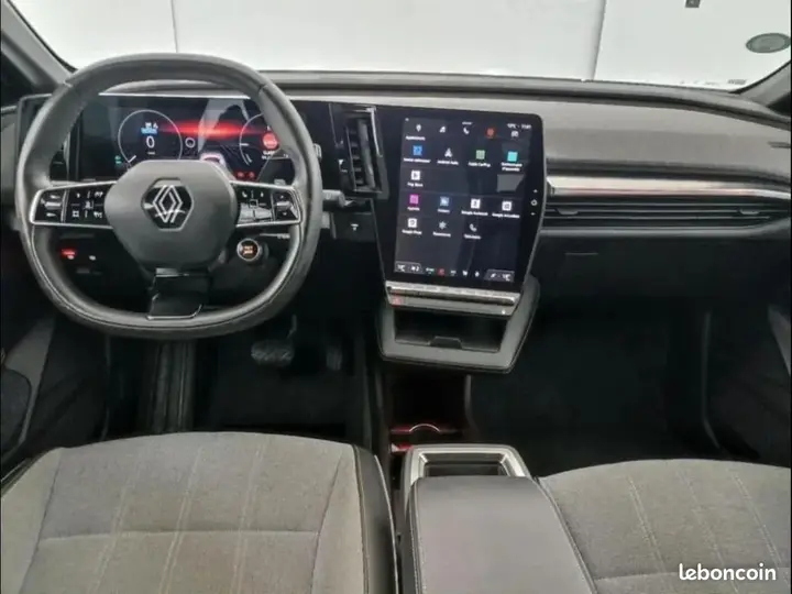 Renault Megane 2023 photo 3