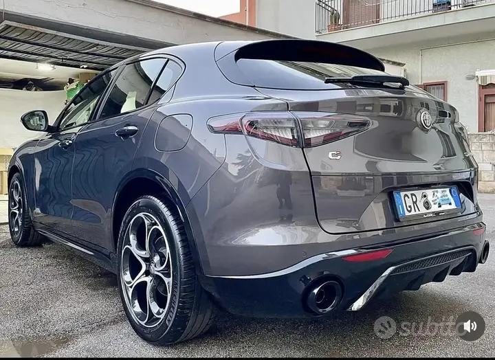 Alfa Romeo Stelvio 2023 photo 4