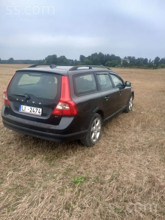 Volvo V70 2009 photo 3