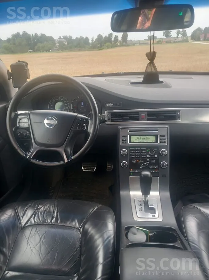 Volvo V70 2009 photo 5