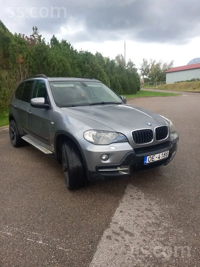 BMW X5 2008 photo 2