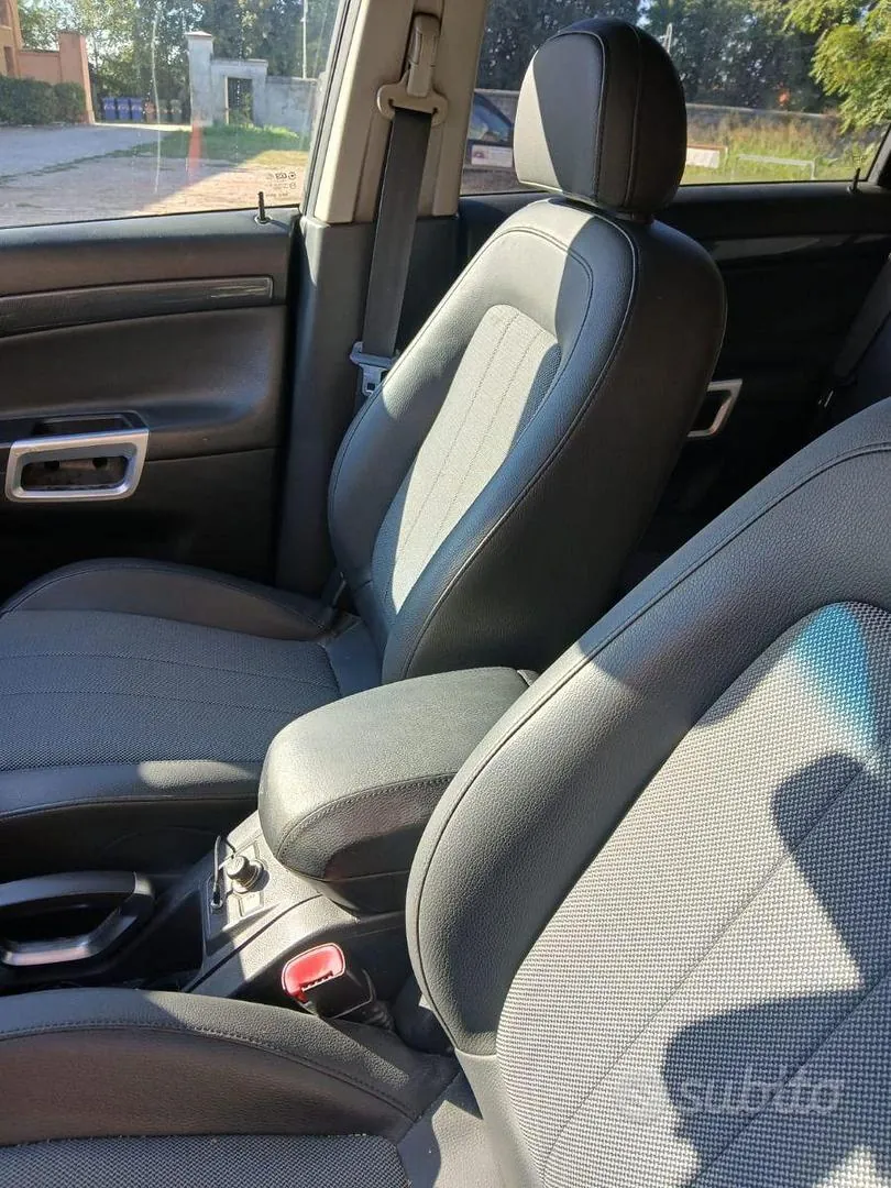 Opel Antara 2010 photo 4