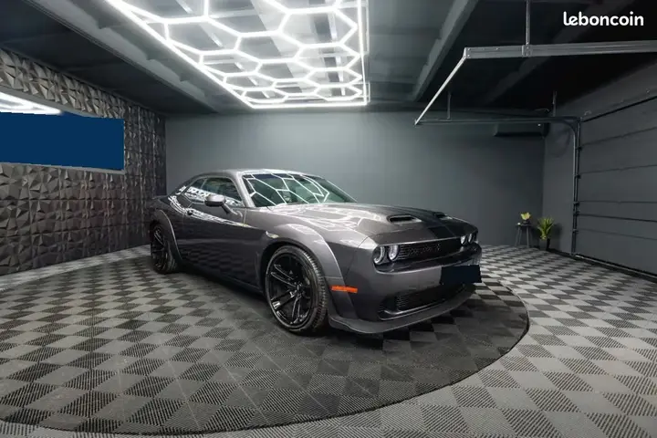 Dodge Challenger