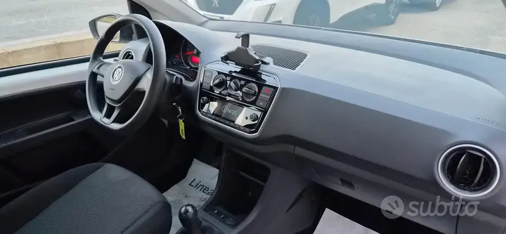 Volkswagen Up 2018 photo 5