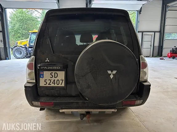 Mitsubishi Pajero 2006 photo 3