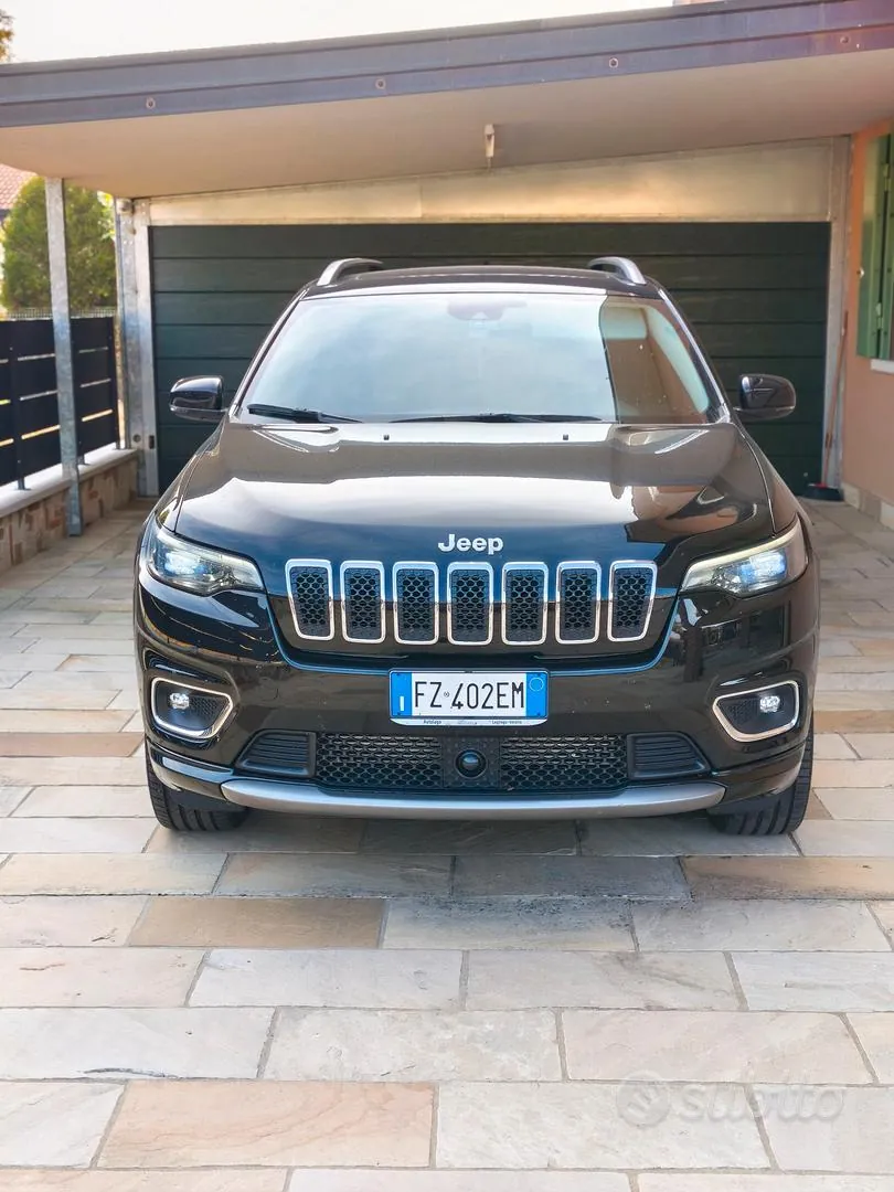 Jeep Cherokee