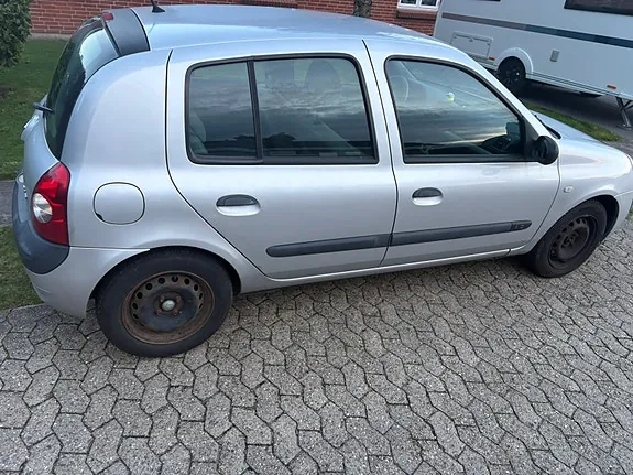 Renault Clio Ii 2006 photo 2