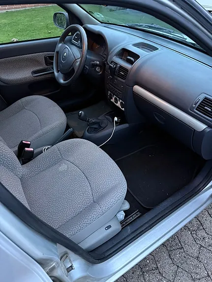 Renault Clio Ii 2006 photo 5