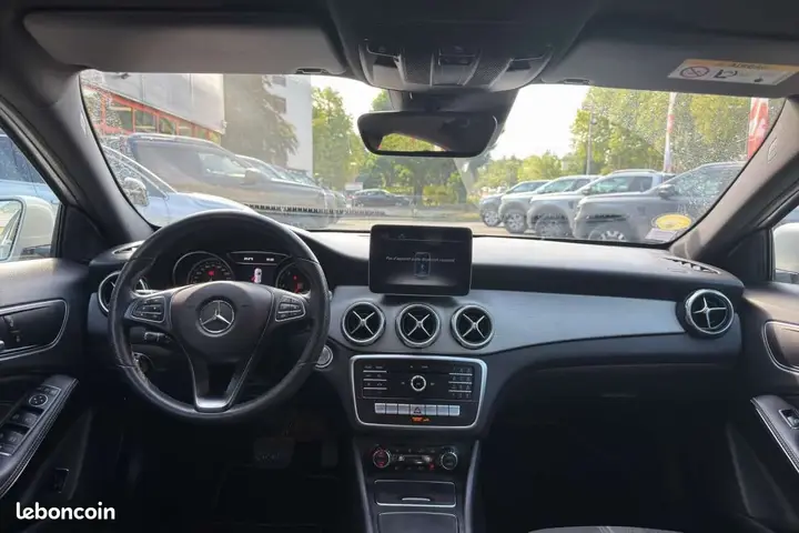 Mercedes-Benz Gla 2019 photo 3