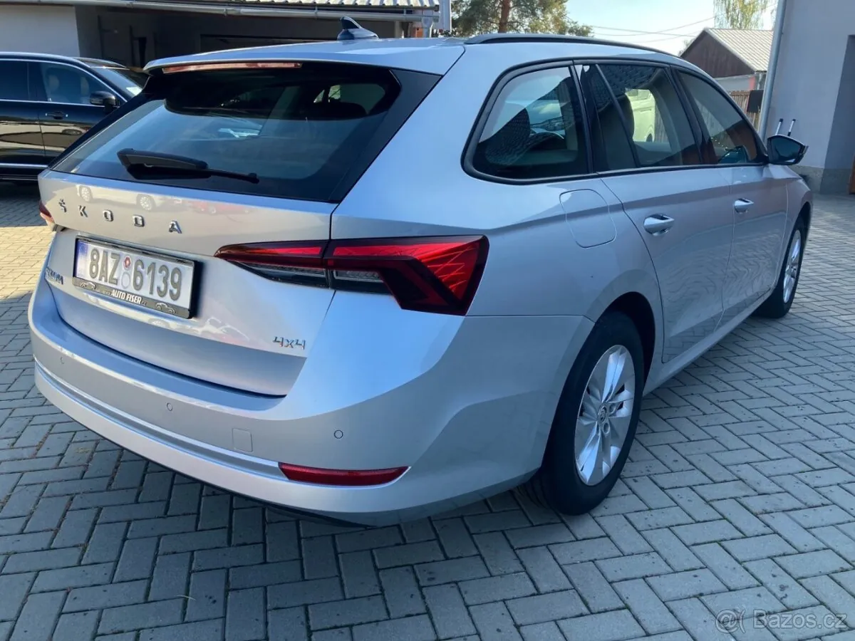 Skoda Octavia 2021 photo 5