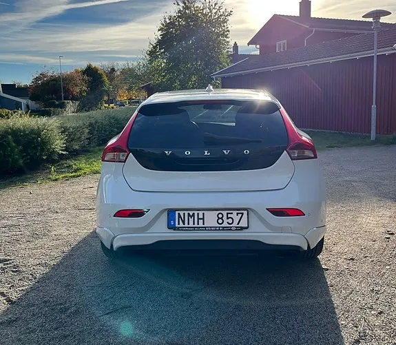 Volvo V40 2013 photo 3