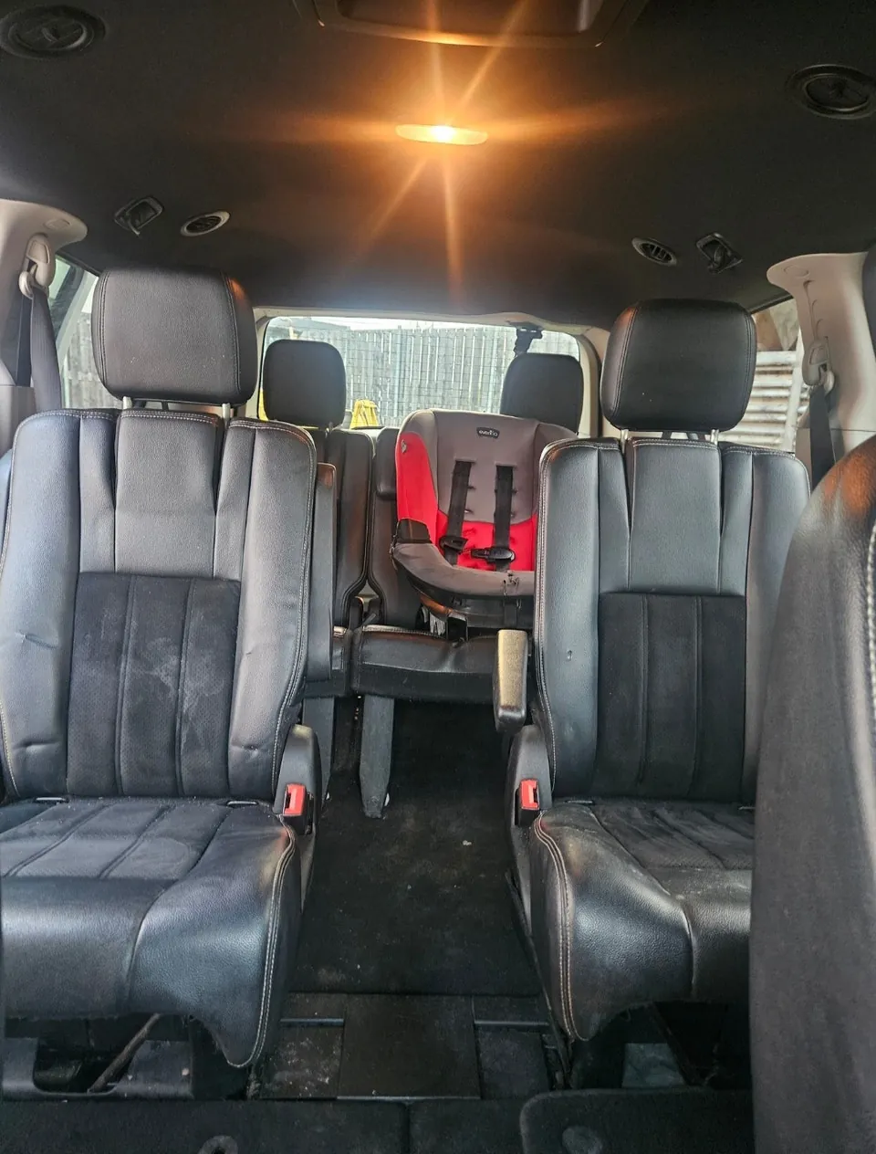 Dodge Grand Caravan 2016 photo 2