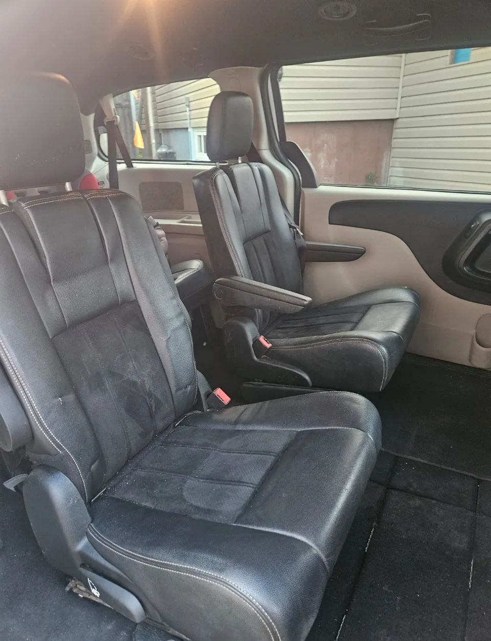 Dodge Grand Caravan 2016 photo 3