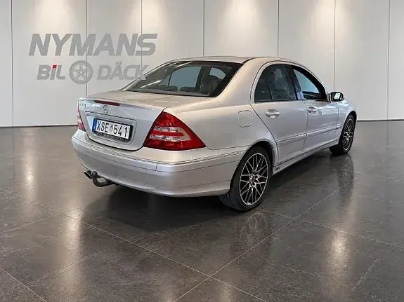 Mercedes-Benz C 350 2006 photo 3