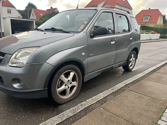 Suzuki Ignis 2006 photo 4