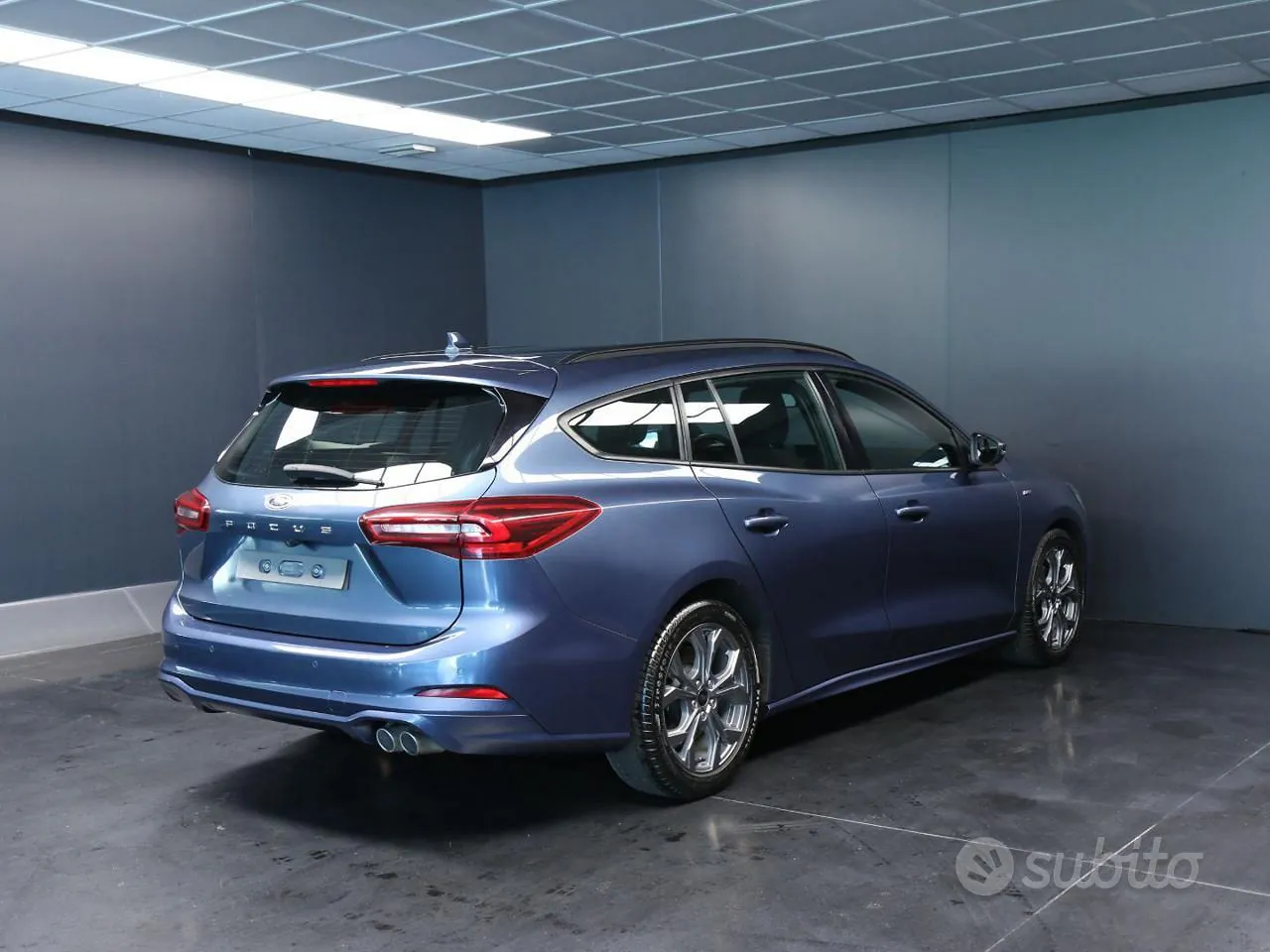 Ford Focus 2023 photo 3